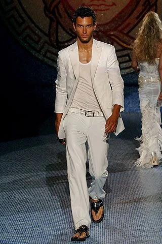 Look 15